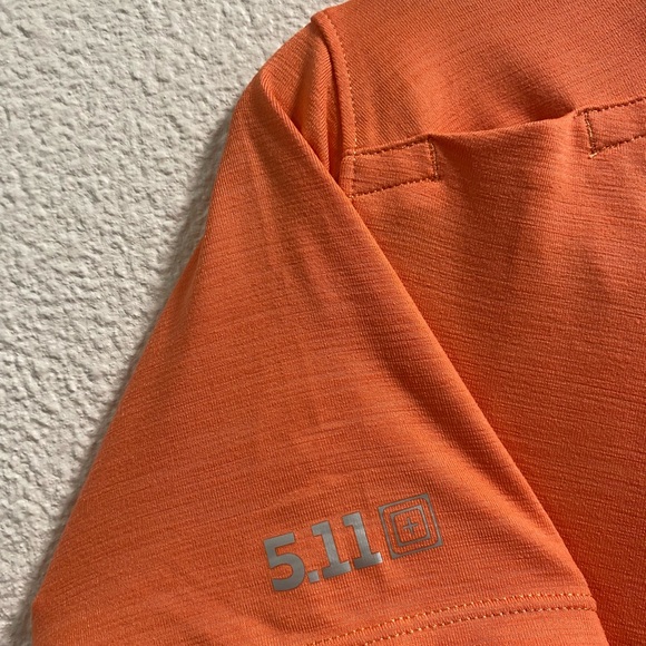 Women’s 5.11 tactical shirt size xl - Picture 7 of 8